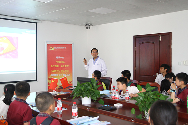 探秘實(shí)驗(yàn)室 |《小學(xué)生學(xué)習(xí)報(bào)》小記者團(tuán)走進(jìn)廣電計(jì)量